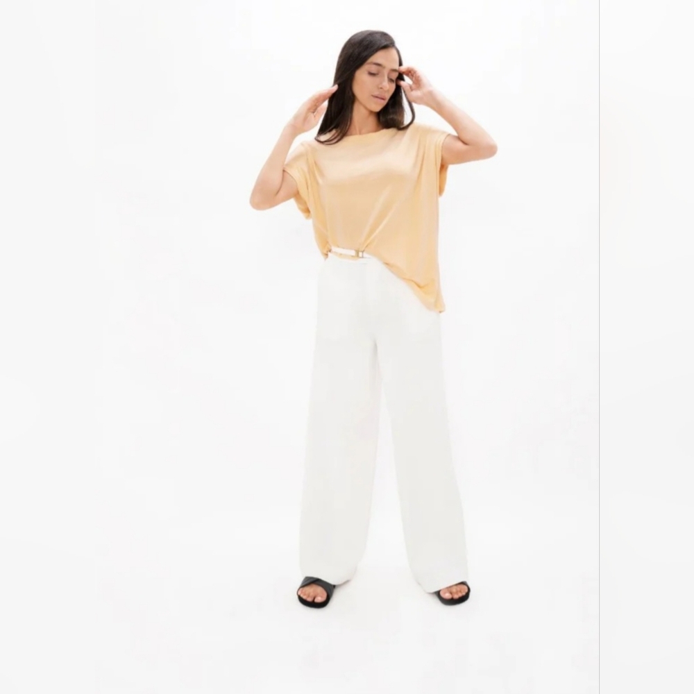 NWT 1 PEOPLE Muscat Bold Shoulder Tee  Desert Mist (Size: S)